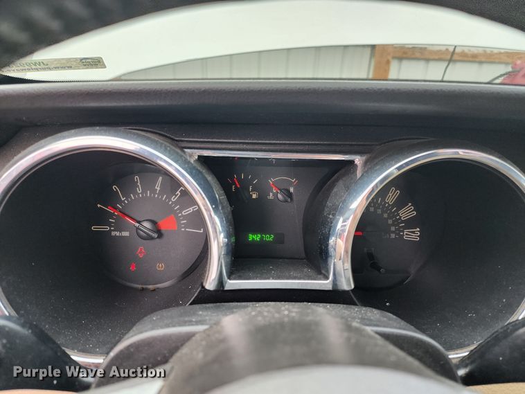 image for item JW9923 2008 Ford Mustang  convertible