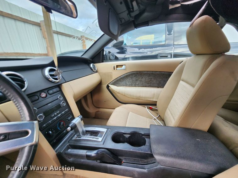 image for item JW9923 2008 Ford Mustang  convertible