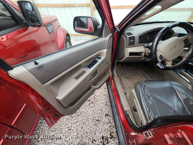 image for item JW9924 2005 Jeep Grand Cherokee Laredo  SUV