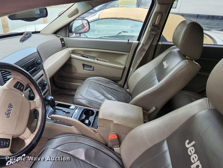 image for item JW9924 2005 Jeep Grand Cherokee Laredo  SUV