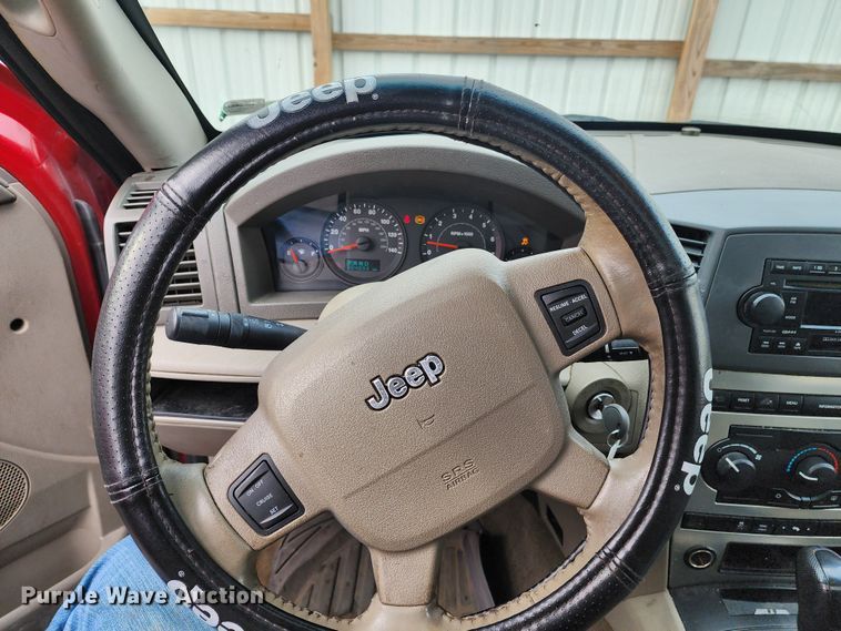 image for item JW9924 2005 Jeep Grand Cherokee Laredo  SUV