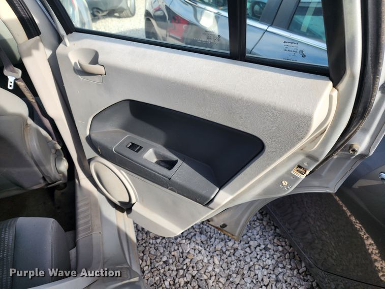 image for item JW9926 2007 Dodge Caliber SXT