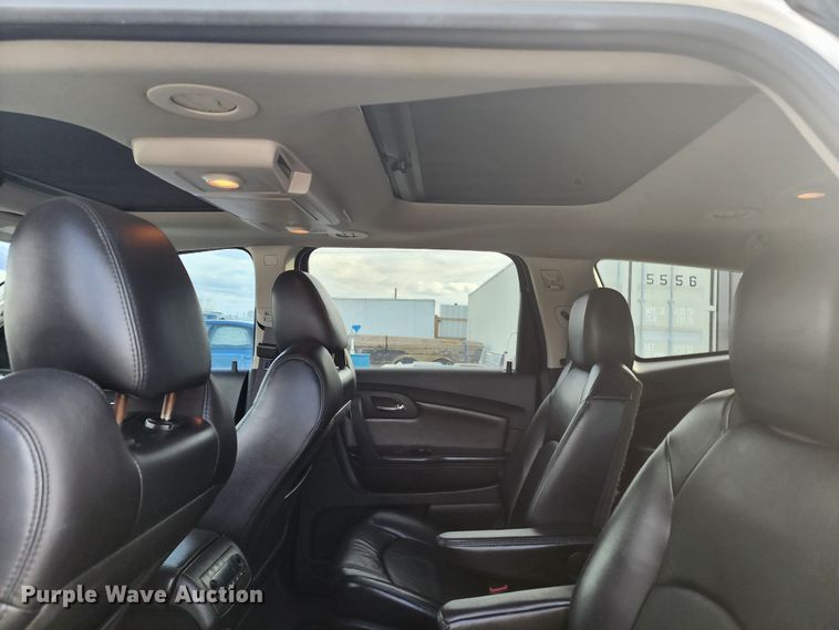 image for item JW9927 2012 Chevrolet Traverse  SUV