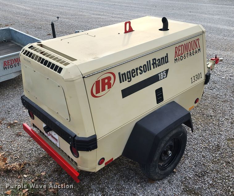 image for item JW9931 2001 Ingersoll Rand P185  air compressor