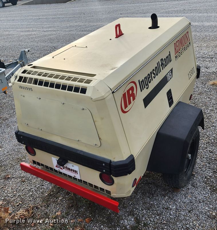 image for item JW9931 2001 Ingersoll Rand P185  air compressor