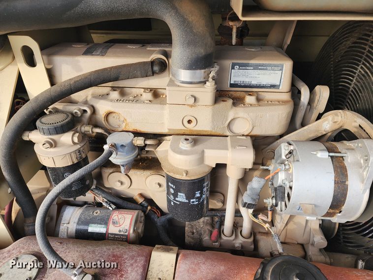 image for item JW9931 2001 Ingersoll Rand P185  air compressor