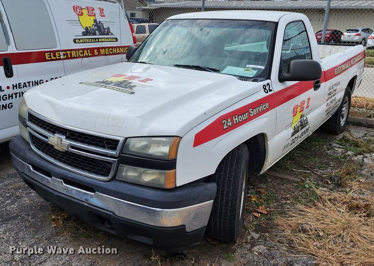 image for item JW9942 2006 Chevrolet Silverado 1500  pickup truck