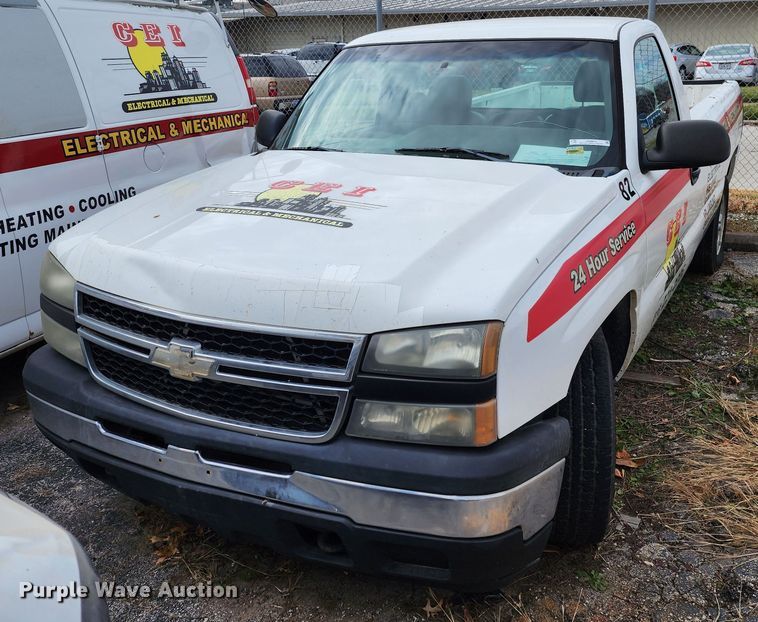 image for item JW9942 2006 Chevrolet Silverado 1500  pickup truck