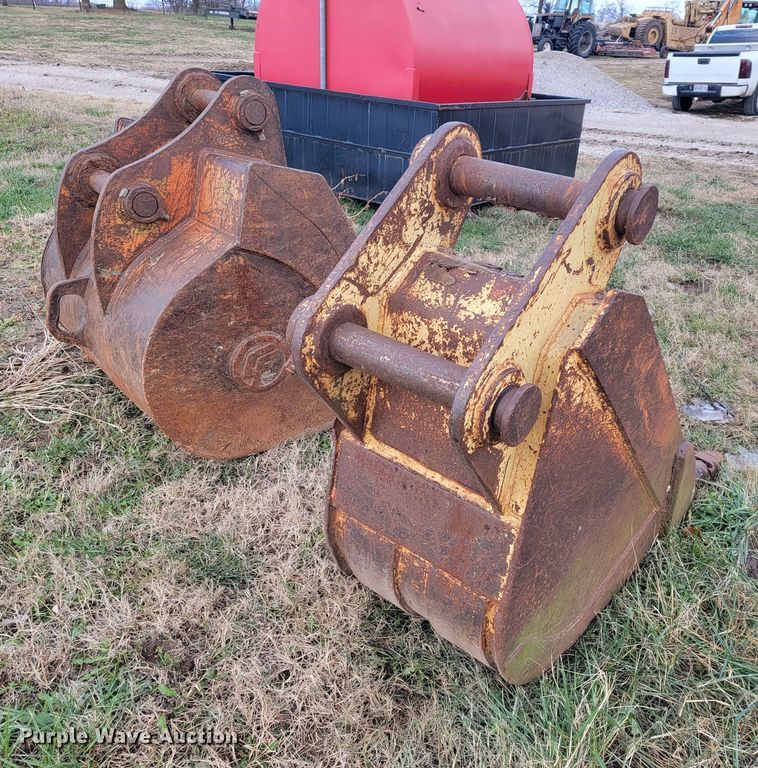 image for item KB9937 (2) buckets