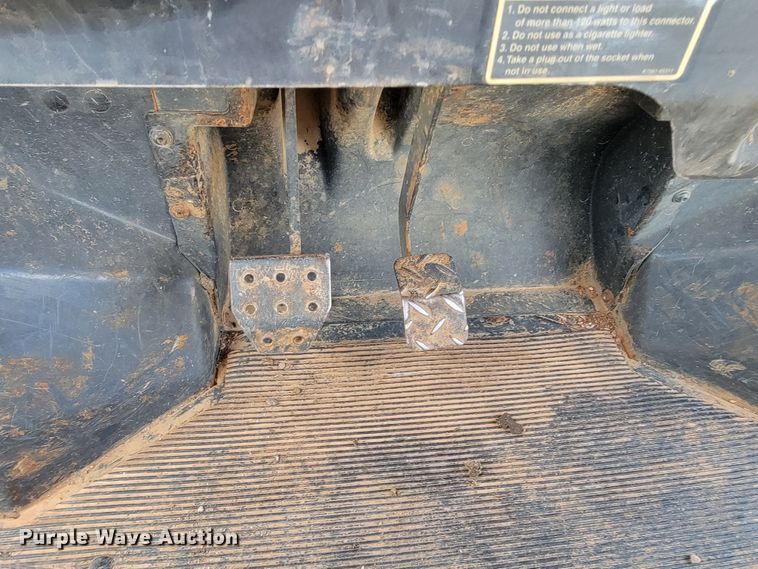 image for item KB9938 Kubota RTV900  utility vehicle