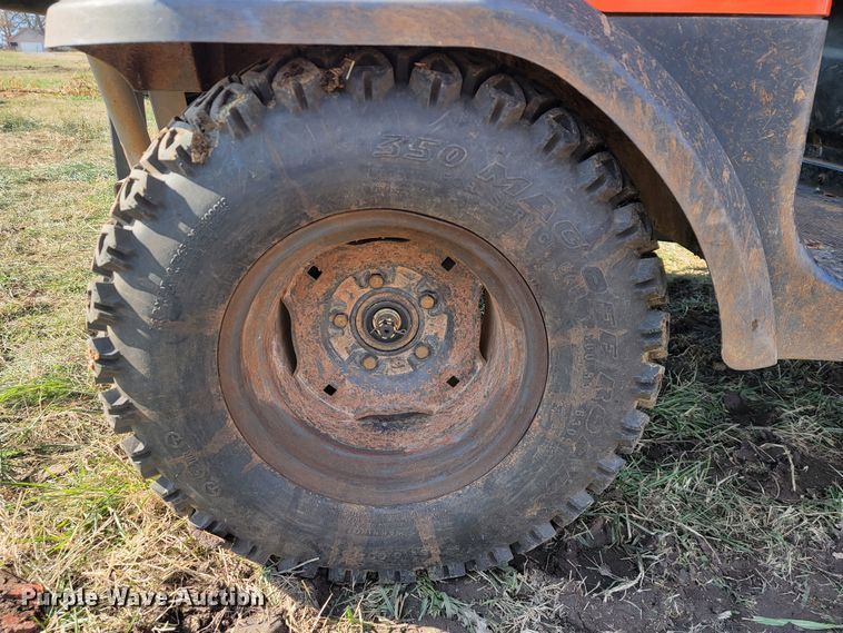 image for item KB9938 Kubota RTV900  utility vehicle