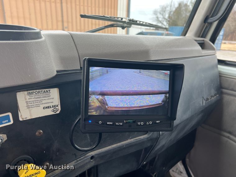 image for item KF9728 1998 International 4900  refuse truck