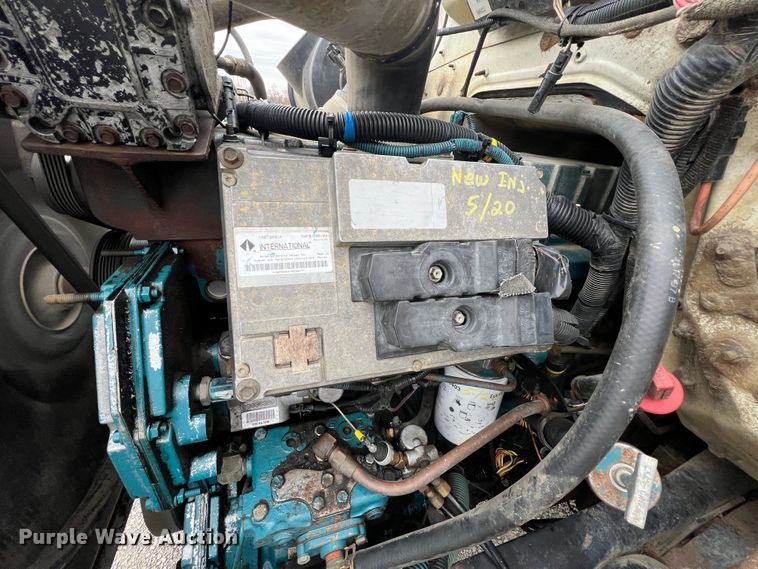 image for item KF9728 1998 International 4900  refuse truck