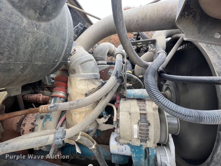 image for item KF9728 1998 International 4900  refuse truck