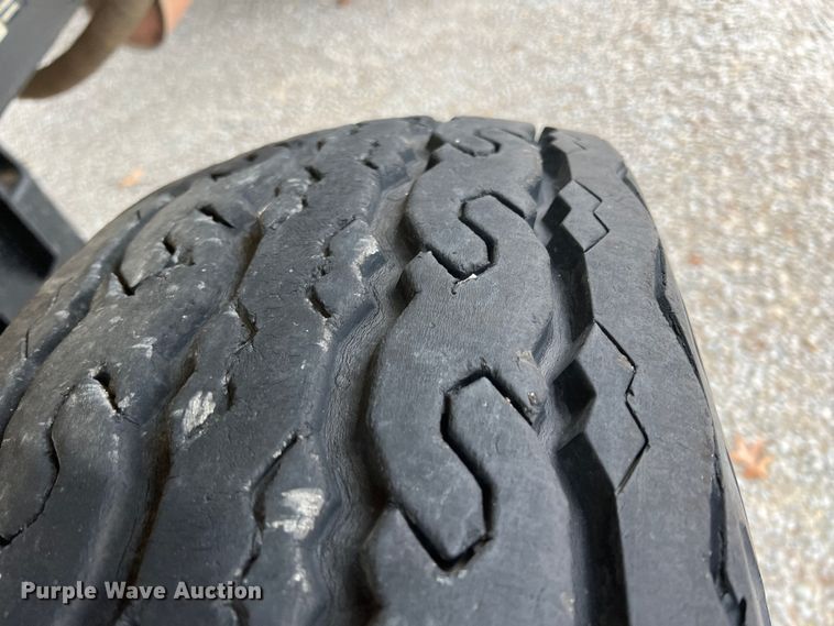 image for item KF9728 1998 International 4900  refuse truck