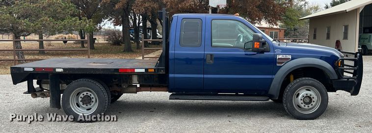image for item KF9729 2010 Ford F550 Super Duty  SuperCab flatbed truck