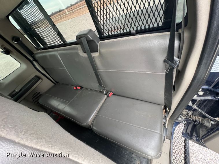 image for item KF9729 2010 Ford F550 Super Duty  SuperCab flatbed truck