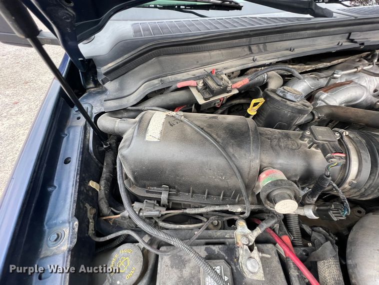 image for item KF9729 2010 Ford F550 Super Duty  SuperCab flatbed truck