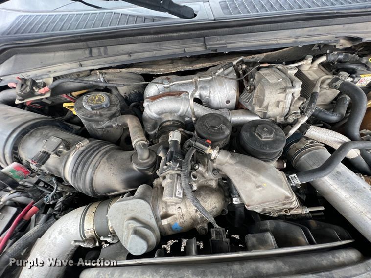 image for item KF9729 2010 Ford F550 Super Duty  SuperCab flatbed truck