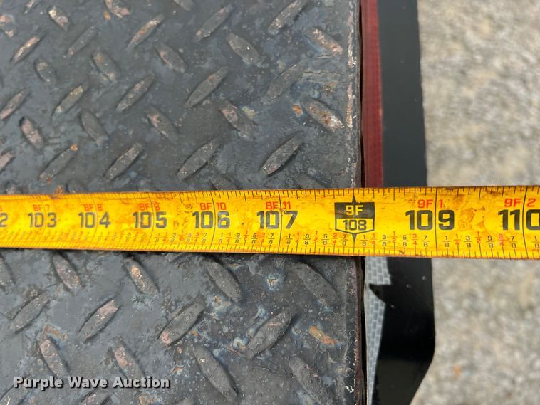 image for item KF9729 2010 Ford F550 Super Duty  SuperCab flatbed truck