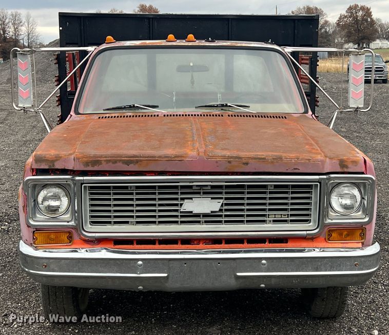 image for item KF9768 1974 Chevrolet C10  dump flatbed pickup truck