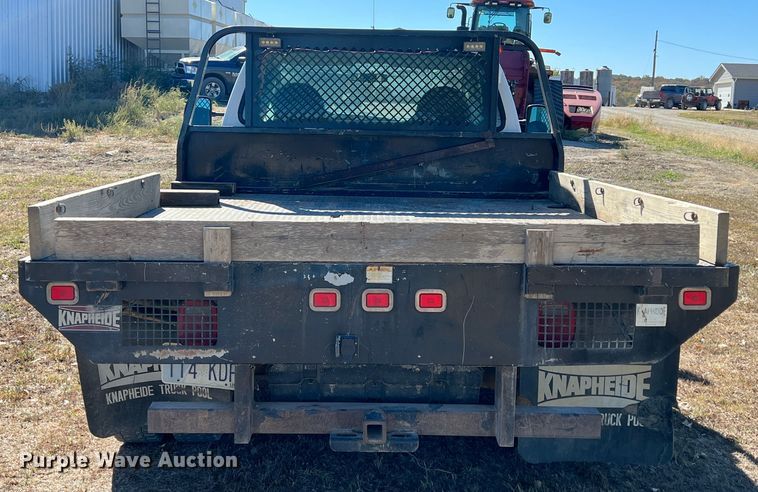image for item KF9865 2006 Ford F450 Super Duty XL  flatbed truck