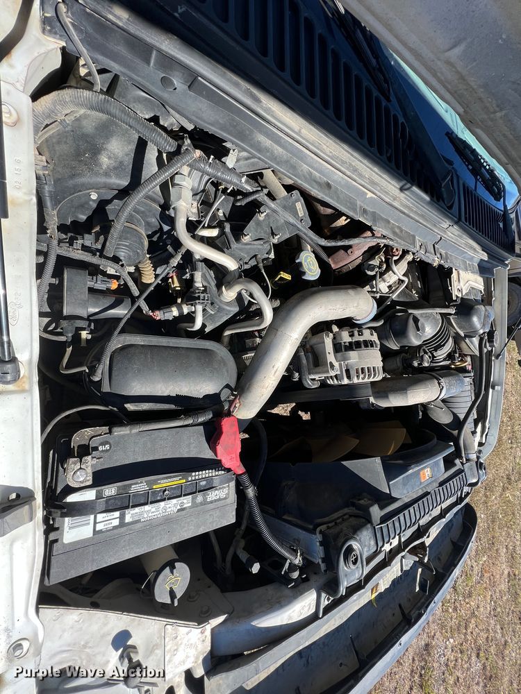 image for item KF9865 2006 Ford F450 Super Duty XL  flatbed truck