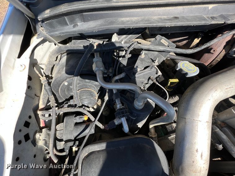 image for item KF9865 2006 Ford F450 Super Duty XL  flatbed truck