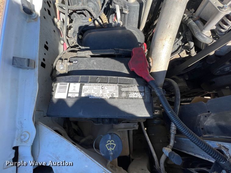 image for item KF9865 2006 Ford F450 Super Duty XL  flatbed truck