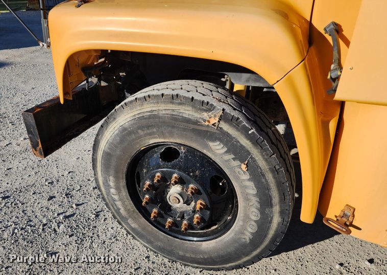 image for item KH9193 1999 Blue Bird  school bus