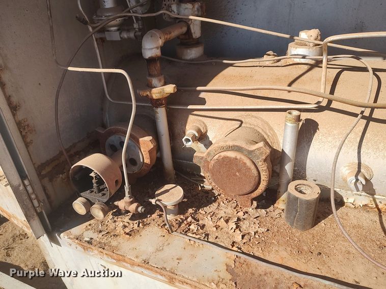 image for item KI9925 Oilfield equipment