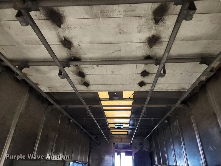 image for item KT9537 2004 Freightliner MT45  delivery truck