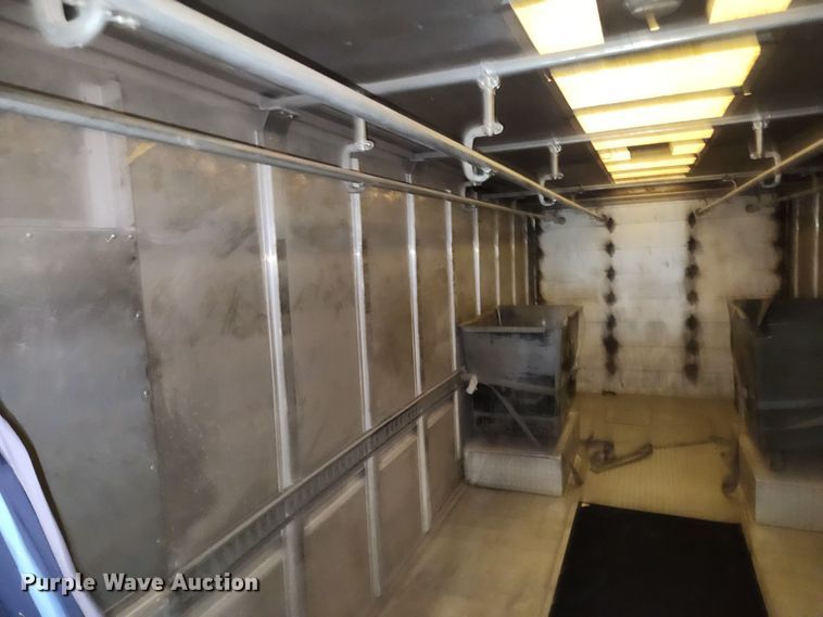 image for item KT9537 2004 Freightliner MT45  delivery truck