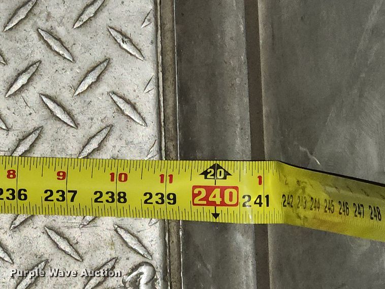 image for item KT9537 2004 Freightliner MT45  delivery truck