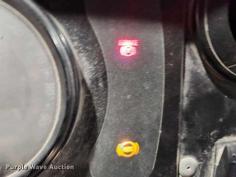 image for item KT9537 2004 Freightliner MT45  delivery truck