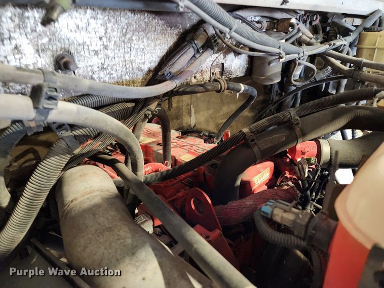 image for item KT9537 2004 Freightliner MT45  delivery truck