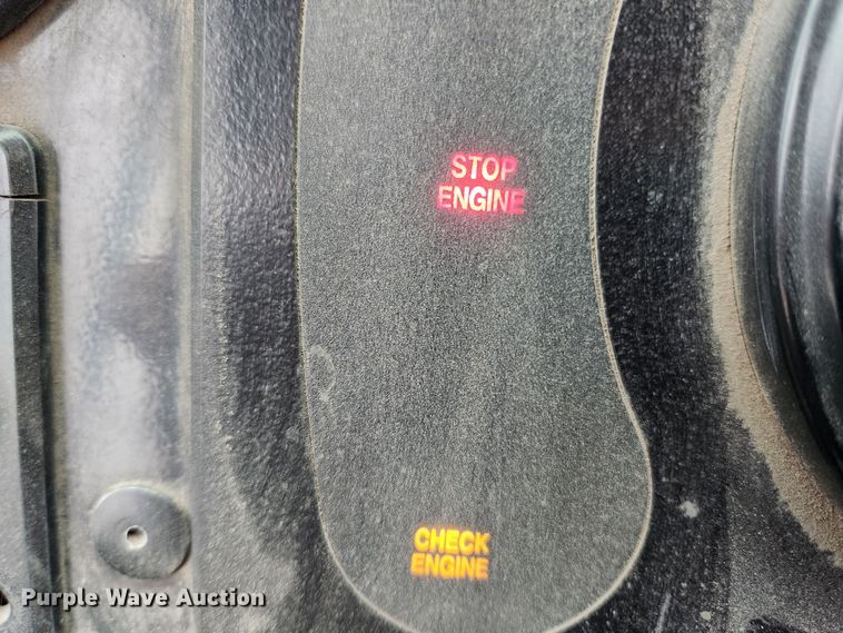 image for item KT9538 2004 Freightliner MT45  delivery truck