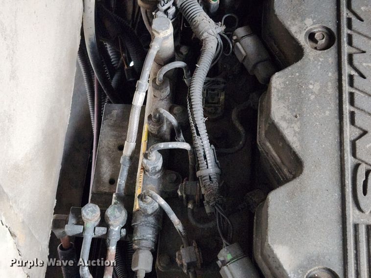 image for item KT9538 2004 Freightliner MT45  delivery truck