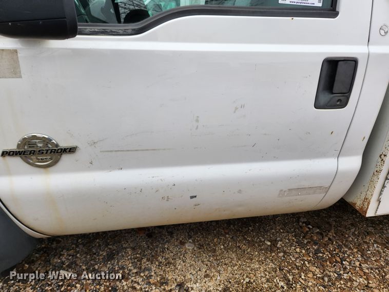 image for item KT9539 2011 Ford F550 Super Duty XL  dump flatbed truck