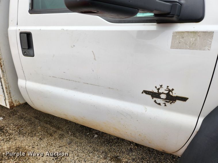 image for item KT9539 2011 Ford F550 Super Duty XL  dump flatbed truck