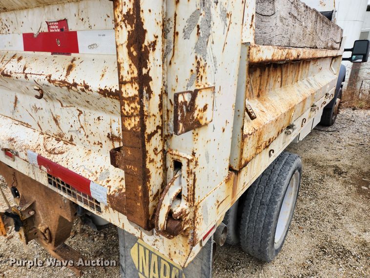 image for item KT9539 2011 Ford F550 Super Duty XL  dump flatbed truck