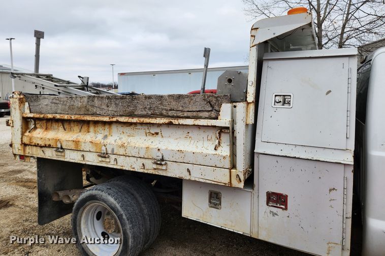 image for item KT9539 2011 Ford F550 Super Duty XL  dump flatbed truck