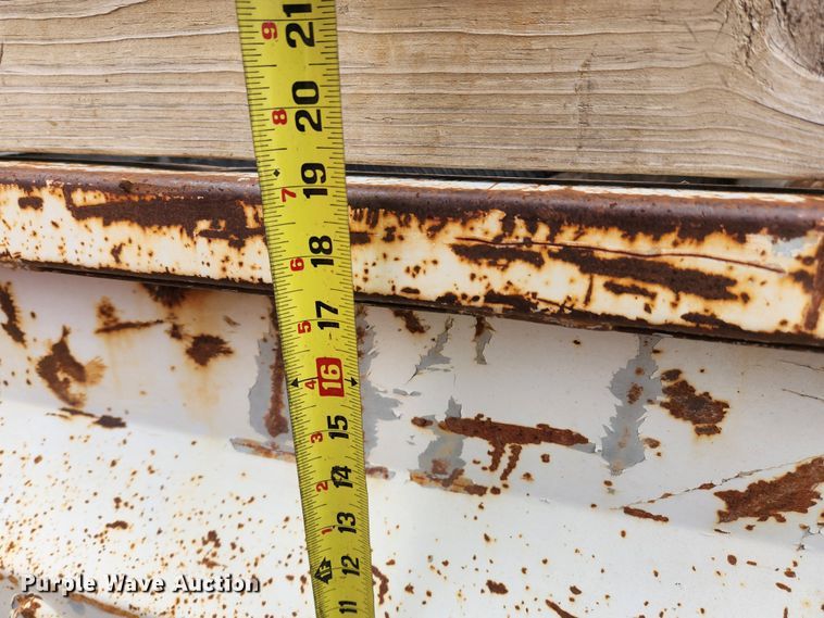 image for item KT9539 2011 Ford F550 Super Duty XL  dump flatbed truck