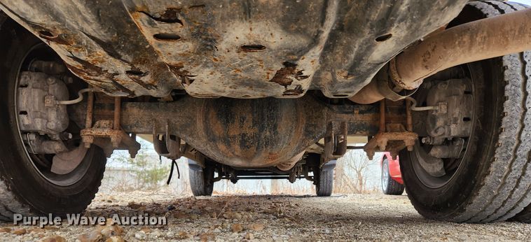 image for item KT9539 2011 Ford F550 Super Duty XL  dump flatbed truck