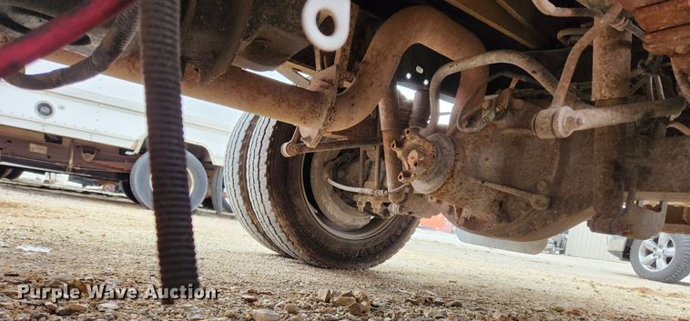 image for item KT9539 2011 Ford F550 Super Duty XL  dump flatbed truck