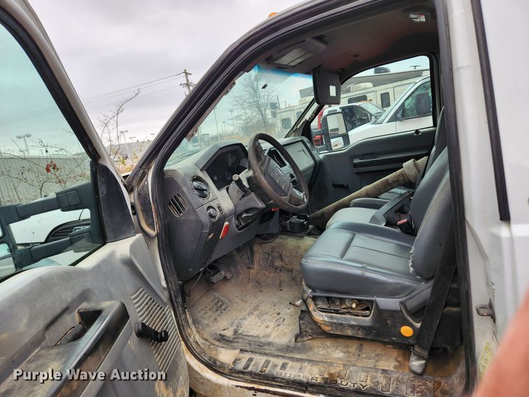 image for item KT9539 2011 Ford F550 Super Duty XL  dump flatbed truck