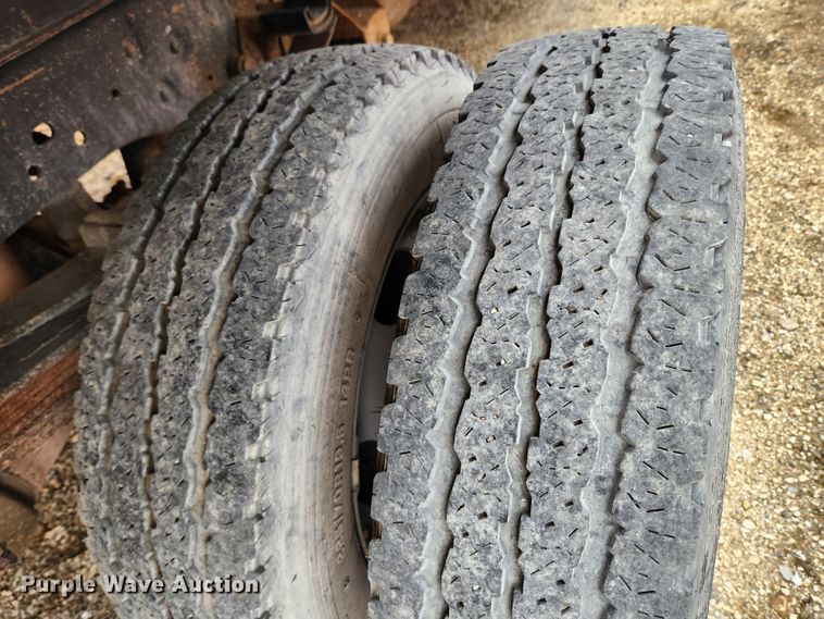 image for item KT9539 2011 Ford F550 Super Duty XL  dump flatbed truck