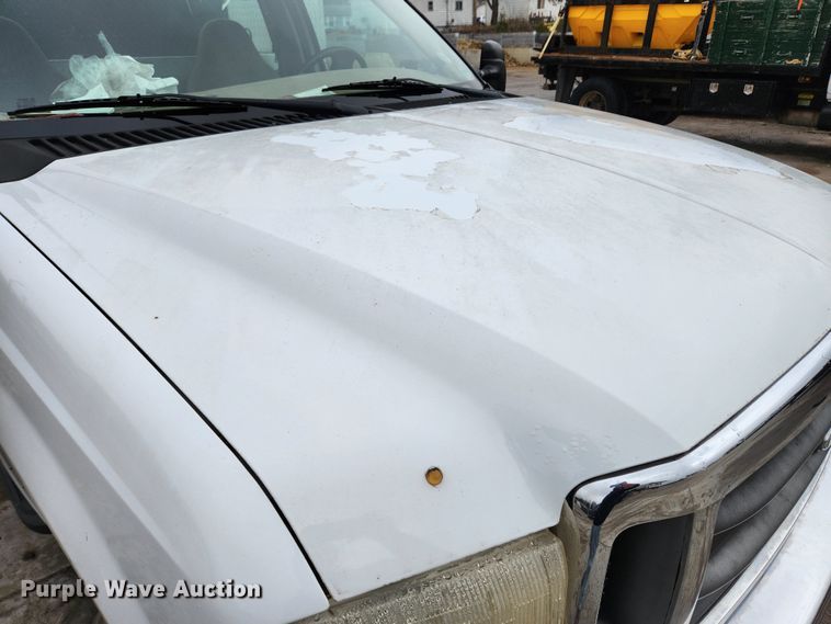 image for item KT9562 1999 Ford F450 Super Duty XLT  utility / service truck