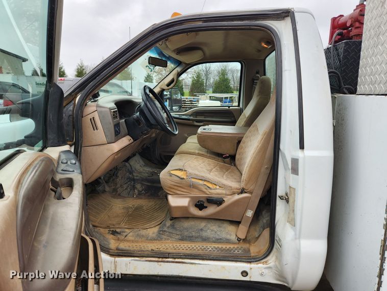 image for item KT9562 1999 Ford F450 Super Duty XLT  utility / service truck