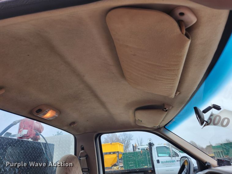 image for item KT9562 1999 Ford F450 Super Duty XLT  utility / service truck